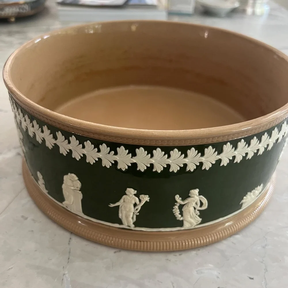 Antique Copeland Late Spode Green Jasperware bowl or planter